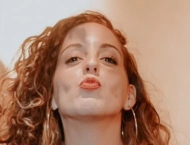 Η Σπυριδούλα έπεσε σε αντιφάσεις και ο Μουτσινάς την «ξεμπρόστιασε»